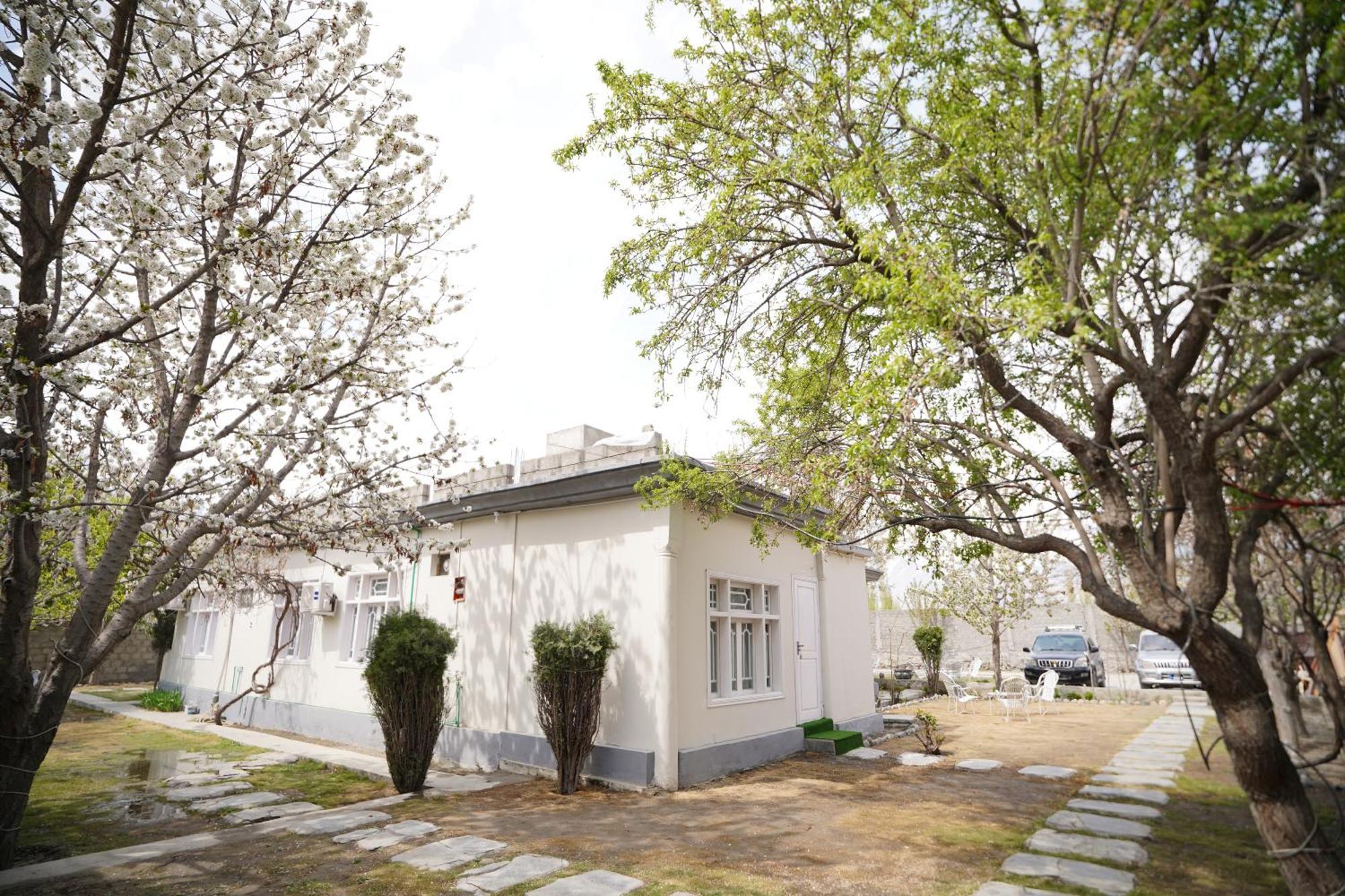 Green Orchard Скарду Экстерьер фото